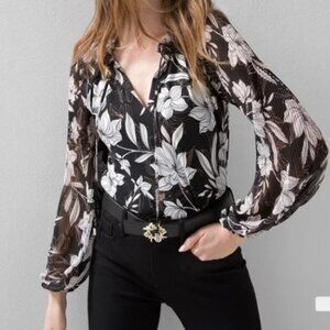 White House Black Market Long Sleeve Top